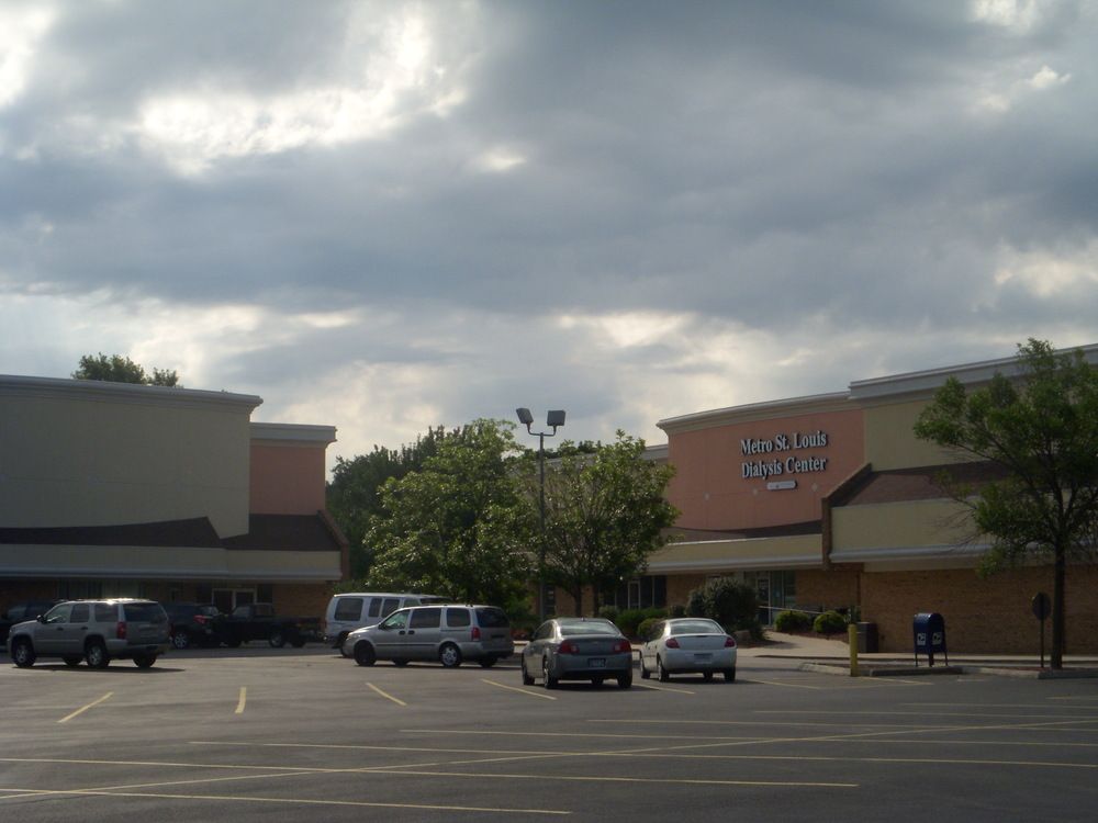 Springwood Plaza: 10160 W Florissant Ave, Saint Louis, MO 63136